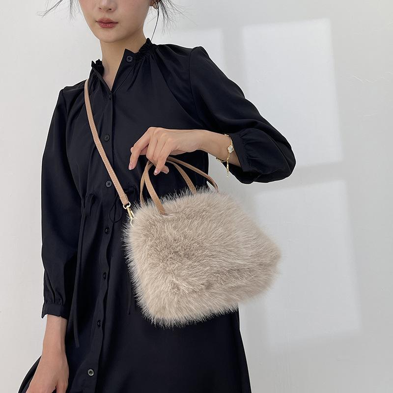 Neue Plüschtasche Imitation Fuchsfell Umhängetasche modisch vielseitig Herbst und Winter Wolltasche Umhängetasche