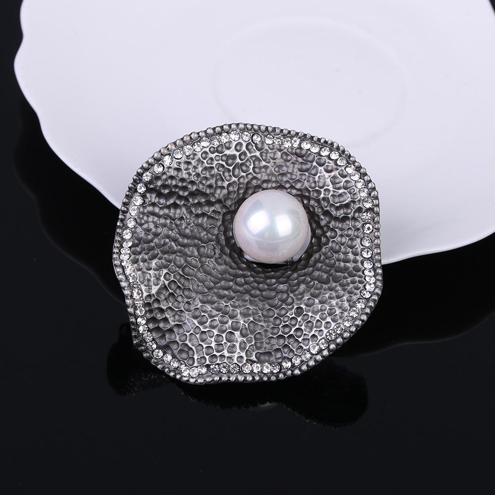 Explosive Retro Alloy Brooch Premium Light Luxury Clothing Accessories Pearl Brooch Brooch Pin Jewelry