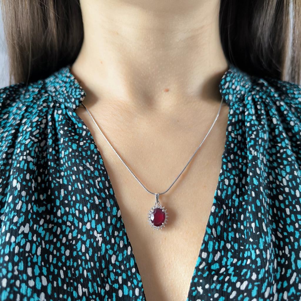 Серебряная подвеска с рубином 3.92ct, фианитами (2205326)