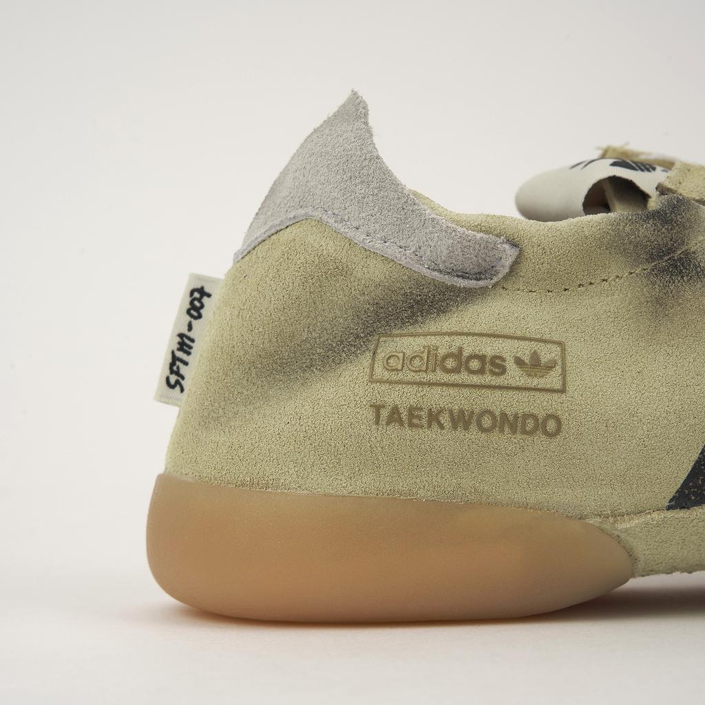 Song for the Mute x adidas Taekwondo Mei Cremeweiß Damen Sneaker Core-Black Cloud-White HP3516