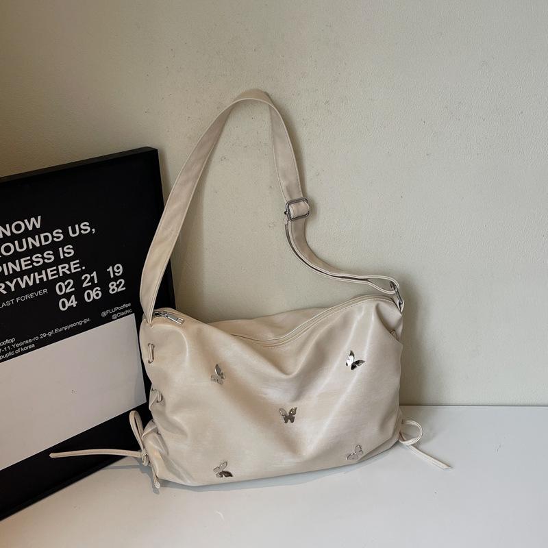 Casual commuting large-capacity bag women's new fashionable versatile shoulder messenger bag class tote bag