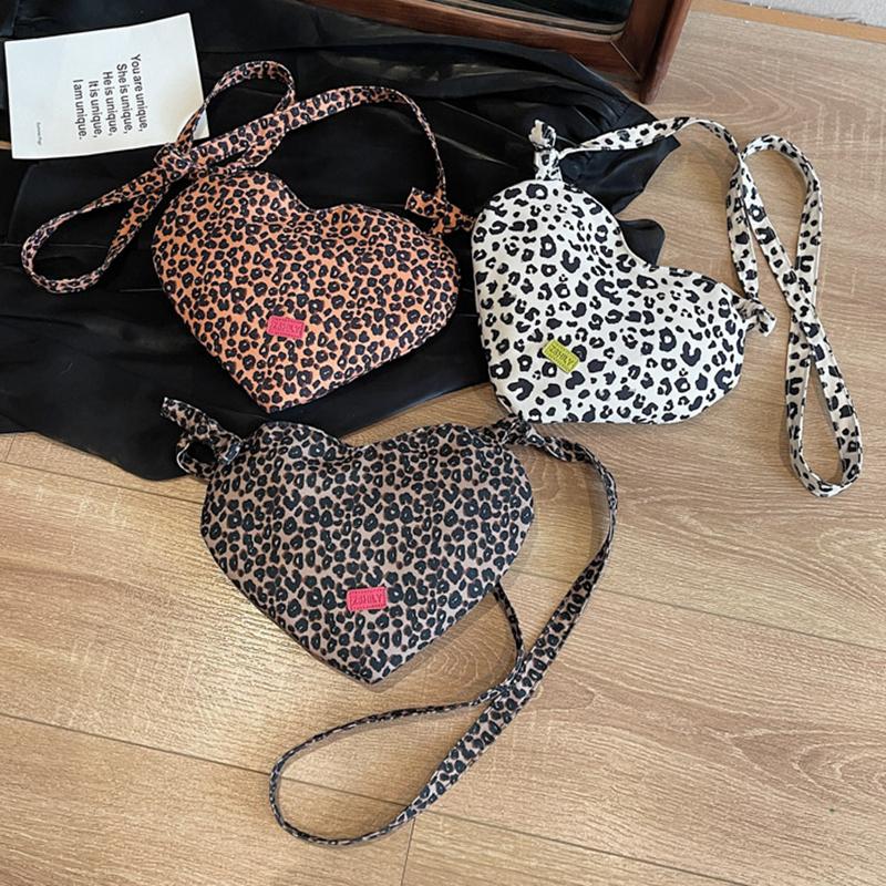 Fashionable Heart Leopard Print Oulder Bags Women's Crossbody Phone Bags Autumn Winter New Versatile Single Strap Bags Portable