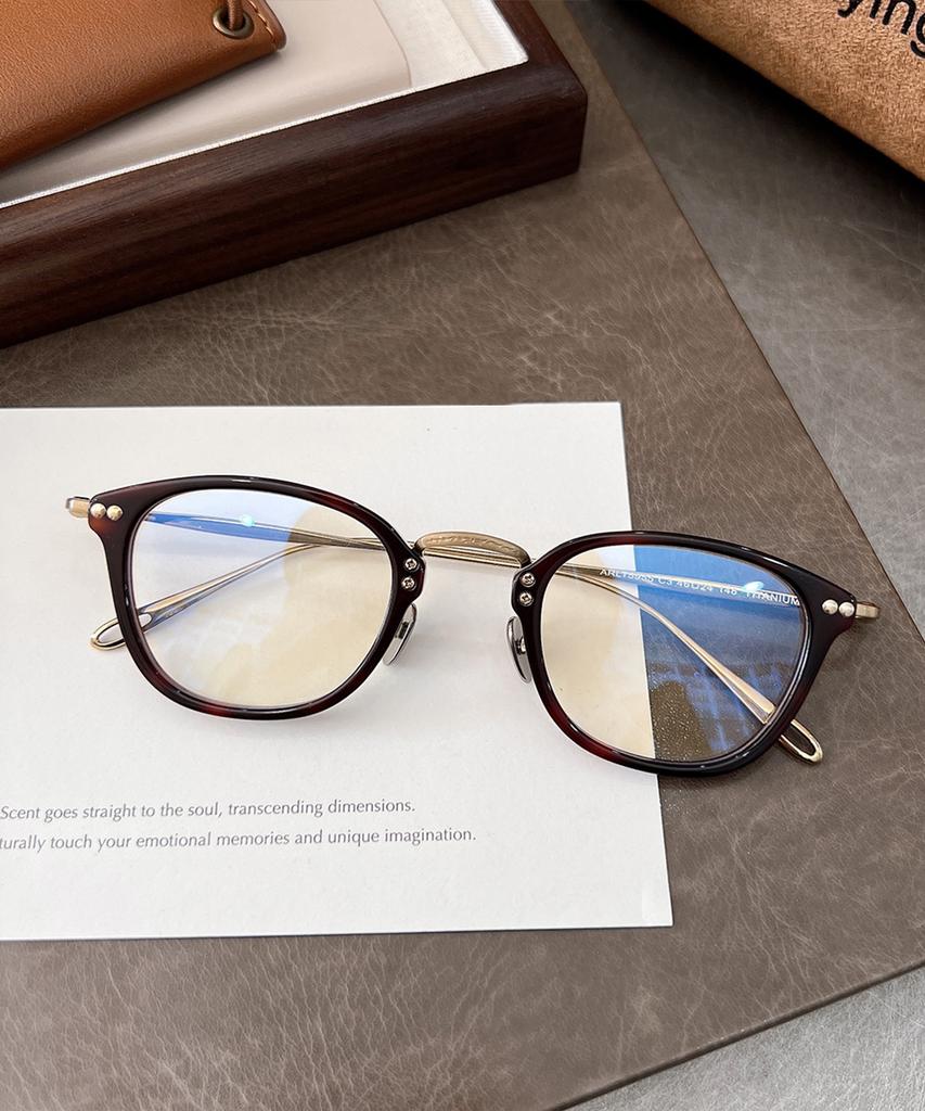 Lingkeonpeuleim Arlt-5955 Titanium Eyeglass Frame Havana