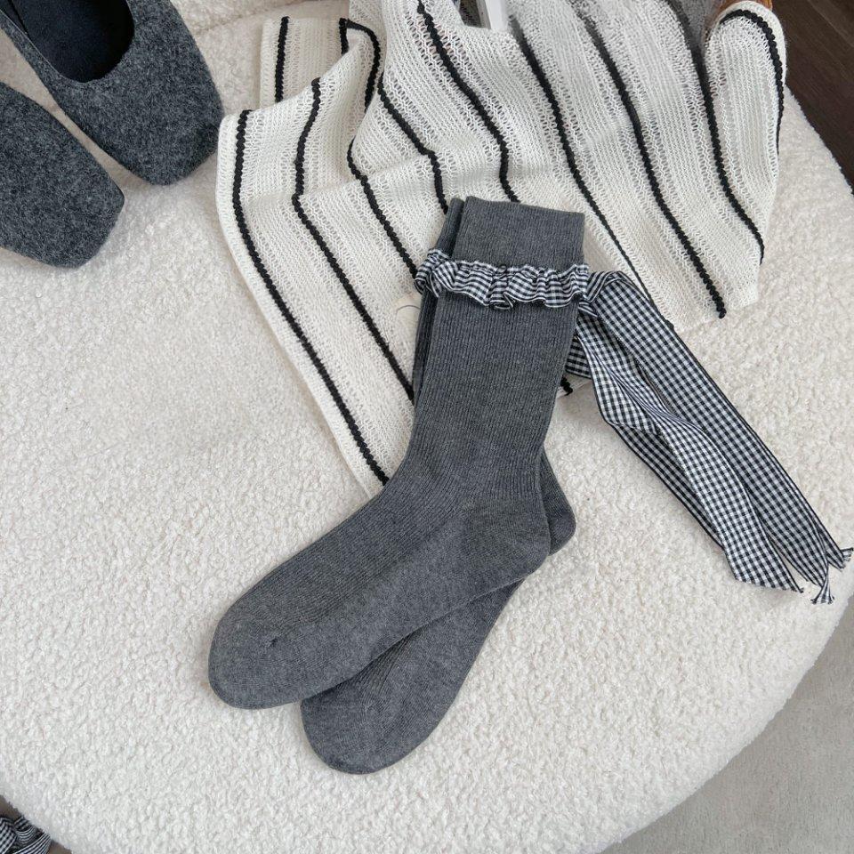 Double-needle Ballet-style Grey Lace Socks Women's Spring and Autumn Mid-length Heel Bow Pile Socks