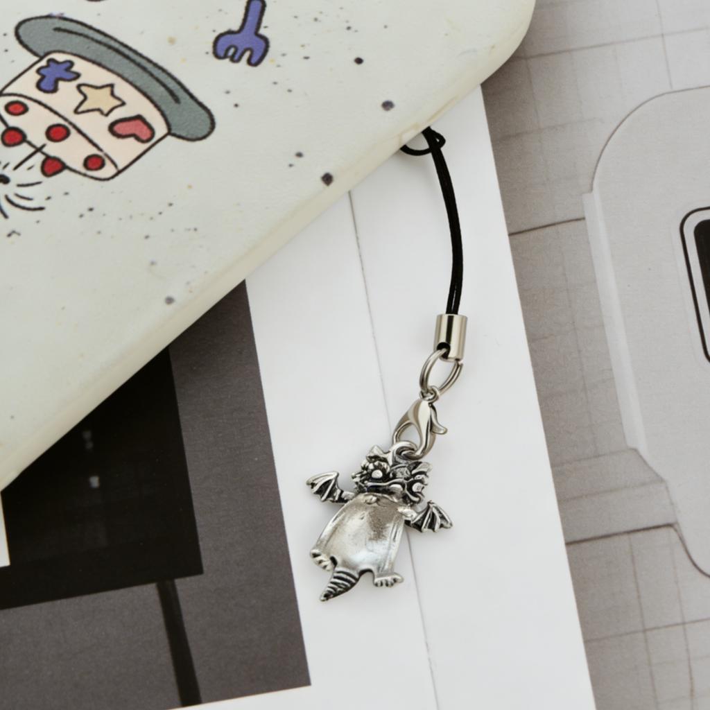 Three-Dimensional Dragon-Shaped Phone Lanyard, a Personalized Phone Pendant That Adds a Cool Vibe to Your Phone