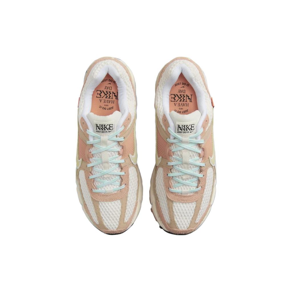 Zoom Vomero 5 Have a Nike Day Unisex Tenisky Tmavě béžová Bledě slonová kost Citronová FN8889-181