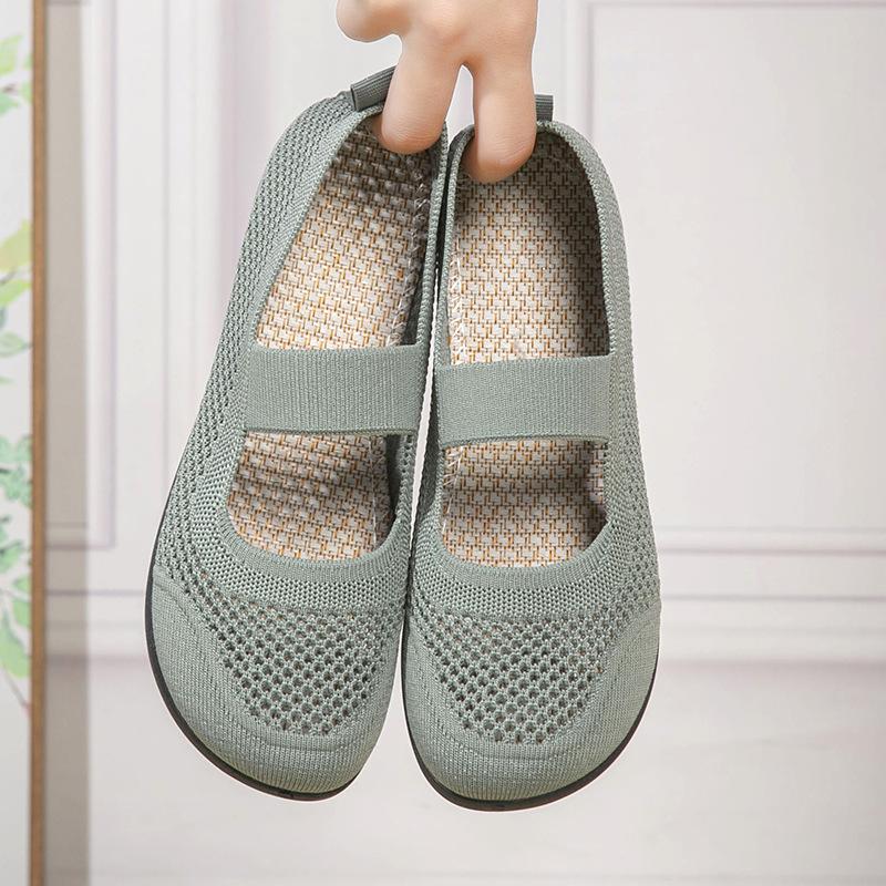 2025 New Style Shoes Casual Men Shoes Soft Sole Breathable Fashionable Light Slipper Women Shoes Single-layer Shoes