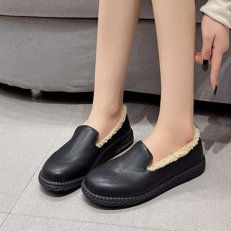 

Зимние новые старые пекинские тканевые туфли женские хлопковые туфли женские рабочие туфли на одном ходу бархатные теплые хлопковые туфли на мягкой подошве 41 чёрный