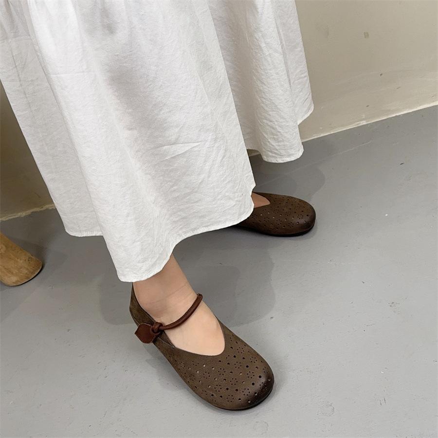 Johnature Breathable Genuine Leather Soft Soled Women's Shoes Summer New Retro Hollow-out Flat Sandals