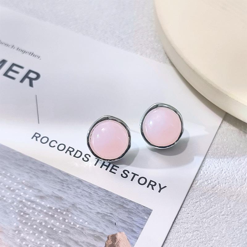 Round Cat's Eye Resin Stud Earrings - Versatile Light Luxury Design with Silver Needle.