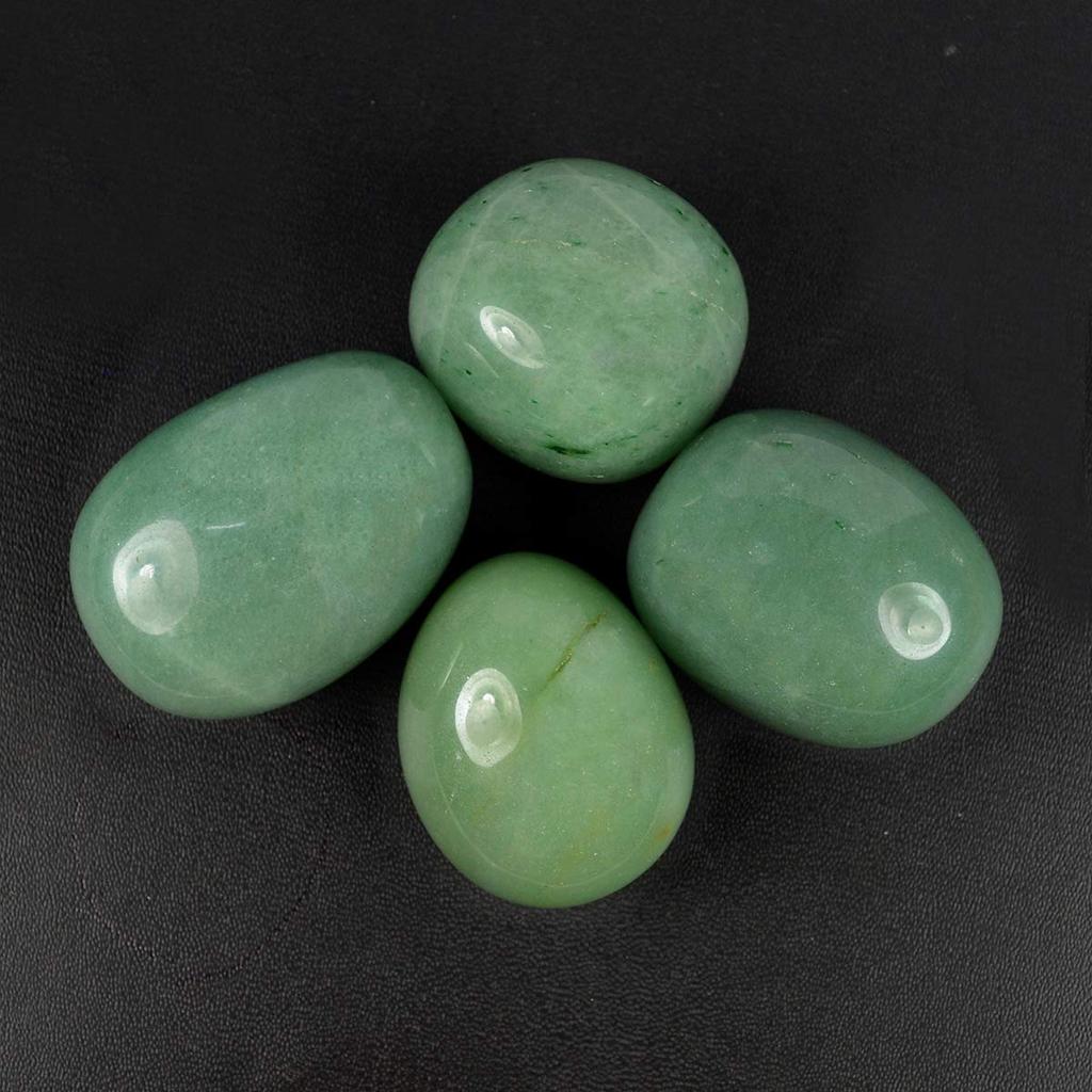 Reiki Kristallprodukte Natürlicher Grüner Jade Trommelstein Roher Rohstein Trommelstein Packung mit 100 g