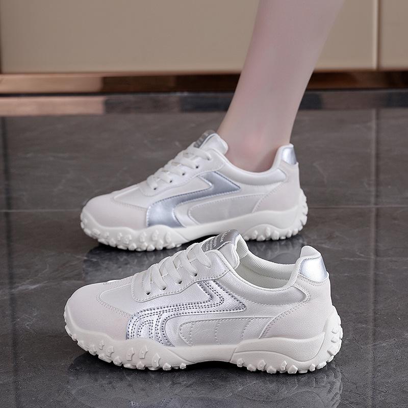 

2025 autumn models show feet small Forrest Gump German training shoes soft sole white shoes flat heel new board shoes women s casual shoes 2907 40 белый