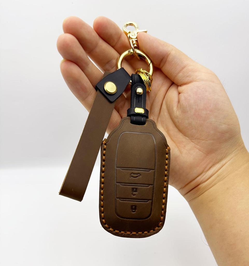 CigaMaTe Car Key Case, For Toyota, Genuine Leather, 3 Buttons, Scratch Resistant, Break-Resistant, Waterproof,