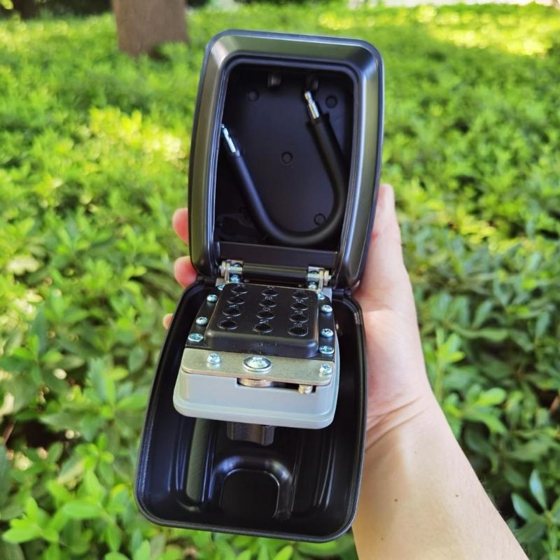 Weatherproof Outdoor Key Lock Box Wall Mounted Key Safe Codes Locking Storage Box Waterproof Lock Box for Key Room Card