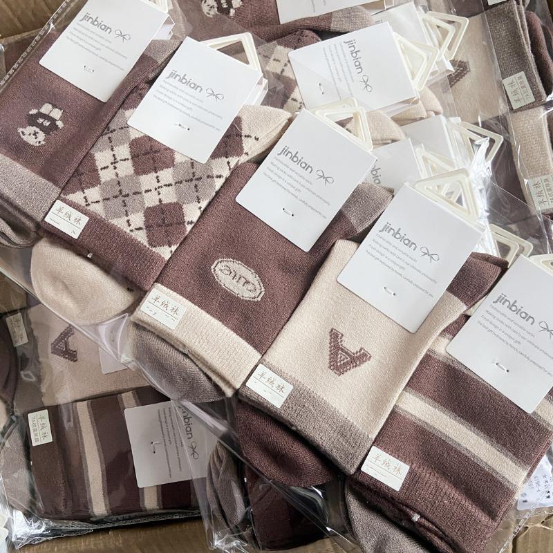 

10 пар теплих кашемірових шкарпеток жіночі весняно-осінні потовщені плюшеві шкарпетки середньої довжини ретро однотонні вовняні термомодні домашні шкарпетки для сну 10 Pairs