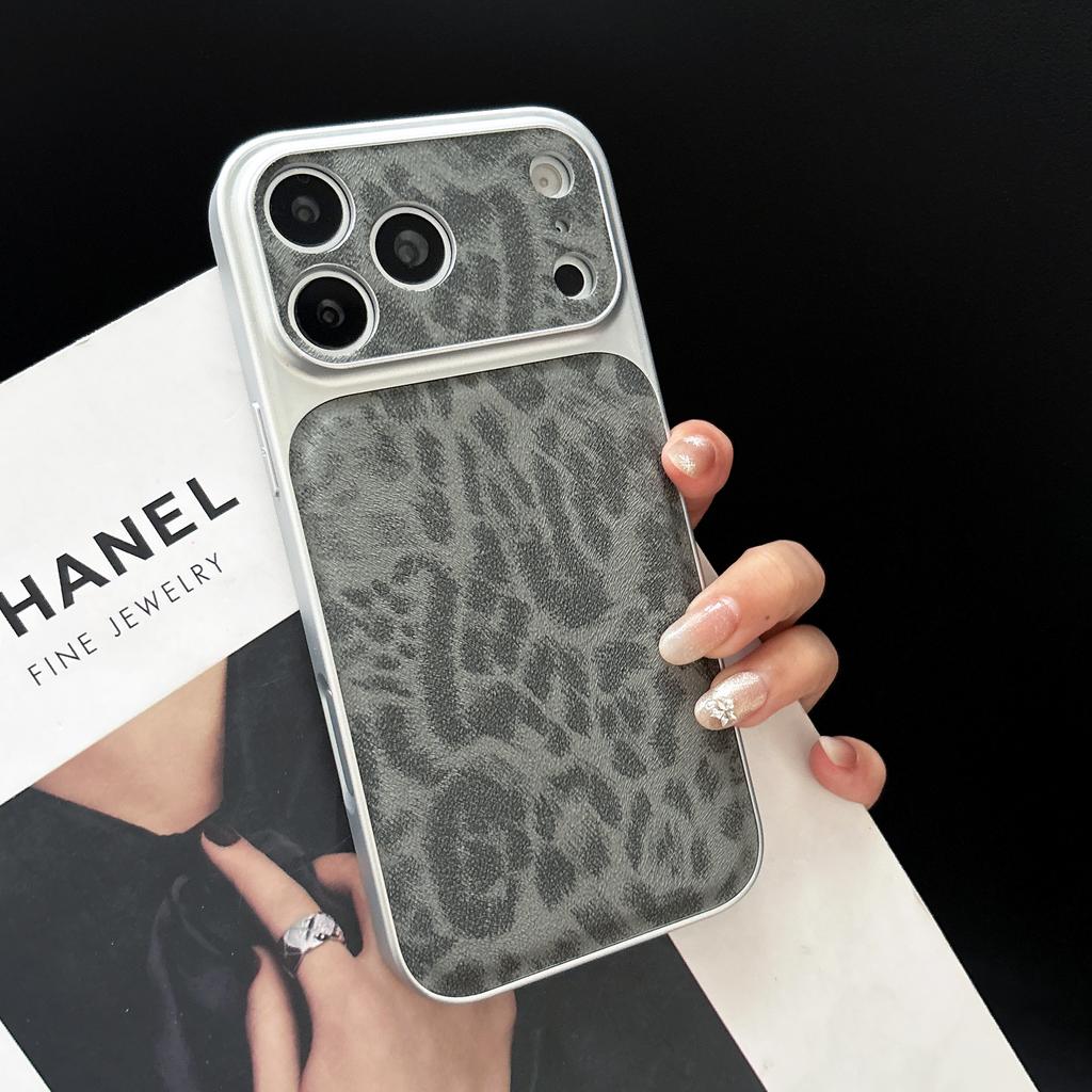 Instantly Become 17 Leopard Print Phone Case For For Iphone 17 16 1 14 13 Pro Max Large Window Lens Protect Shockproof Matte Cover