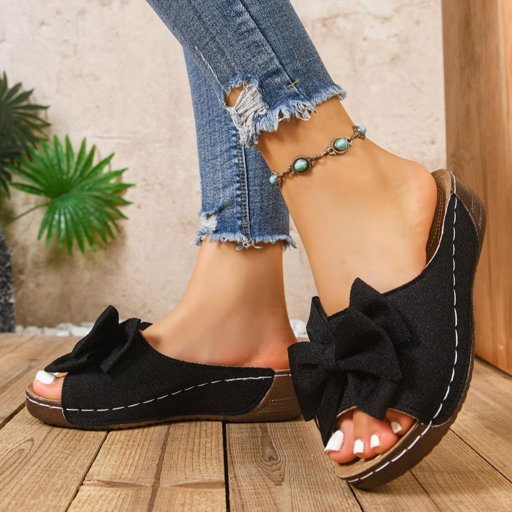 Elegant Women's White Slide Sandals with Floral Accent - Open Toe, Easy Slip-On Design for Comfortable Summer Wear, Strappy Sandals