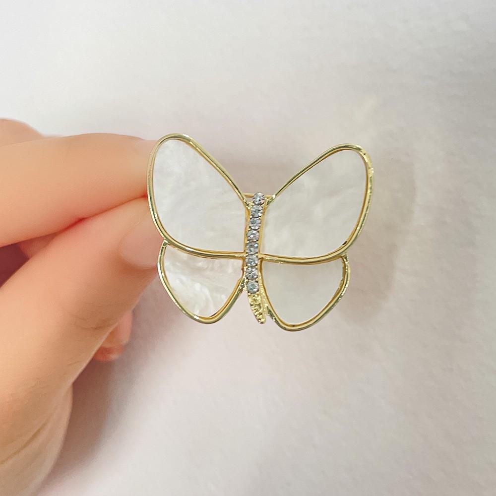 High-End Pearl & Rhinestone Butterfly Brooch for Women's Fashion Suits and Scarves