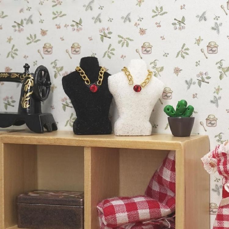 Realistic Miniature Doll House Jewelry Stand Model With Flocking Finish and Necklace for 1/24 Antique Cabinet Decors