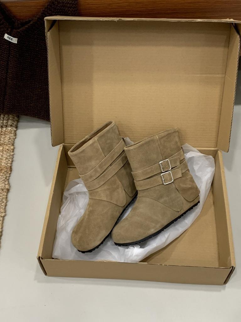 2025 autumn and winter new retro inner height-increasing short boots women's round head soft-soled stacking boots short western cowboy boots