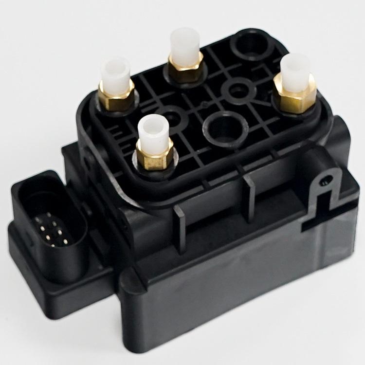 OEM:A2123200858 A2123200000 Air Suspension Solenoid Valve Block Suitable for Mercedes-Benz CLS C218 2011-2017