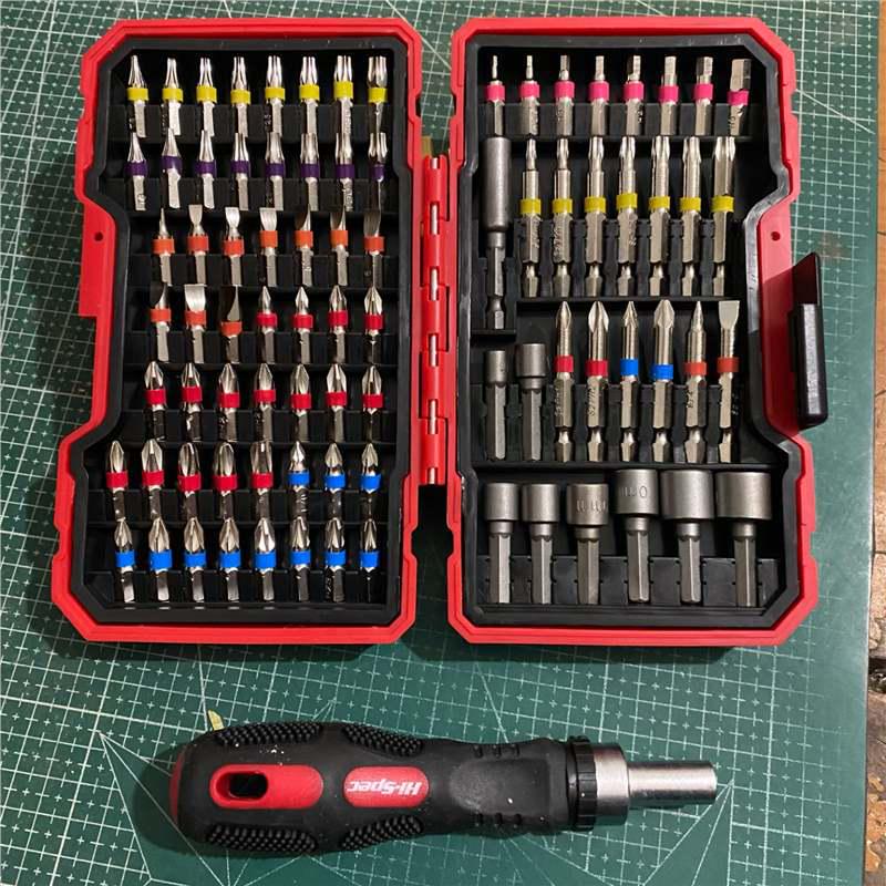 83-teiliges Regenbogen-Zauberkasten Schraubendreher- und Bit-Set - Elektrisch, Sechskant, Schlitz, Kreuzschlitz