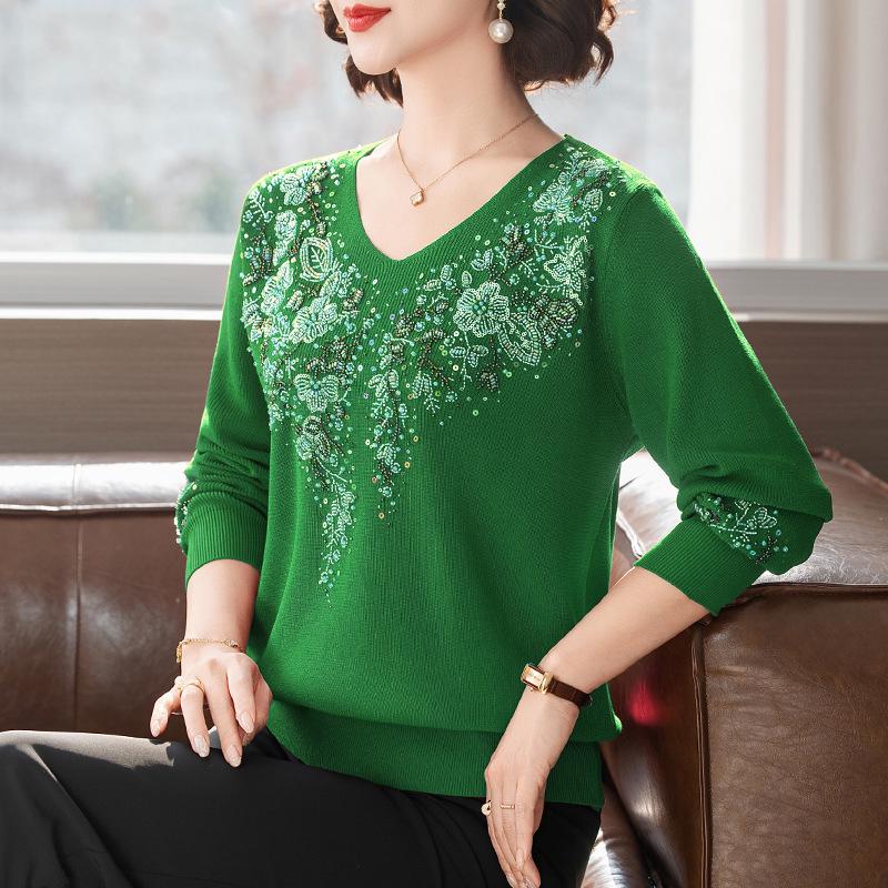 Happy Mother-in-law V-neck Red Knitwear with Handmade Sequin Embroidery - Slimming and Age-Reducing Top for Spring and Autumn