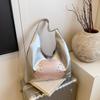 Summer large-capacity commuter tote bag women's new fashionable silver shoulder armpit bag