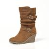 Bocanci de Piele Suede Medii, Stivuibili, cu Vârf Rotund, Talpă Groasă, Toc Înclinat, Cataramă Bimetalică, Bocanci Pliuri, Bocanci la Modă