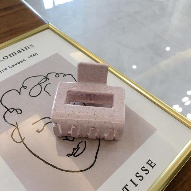 

Small Candy Color Claw Hair Clips Geometric Square Shark Clip Grab Hair Clamps Women Popular Hair Catch Hair Accessories