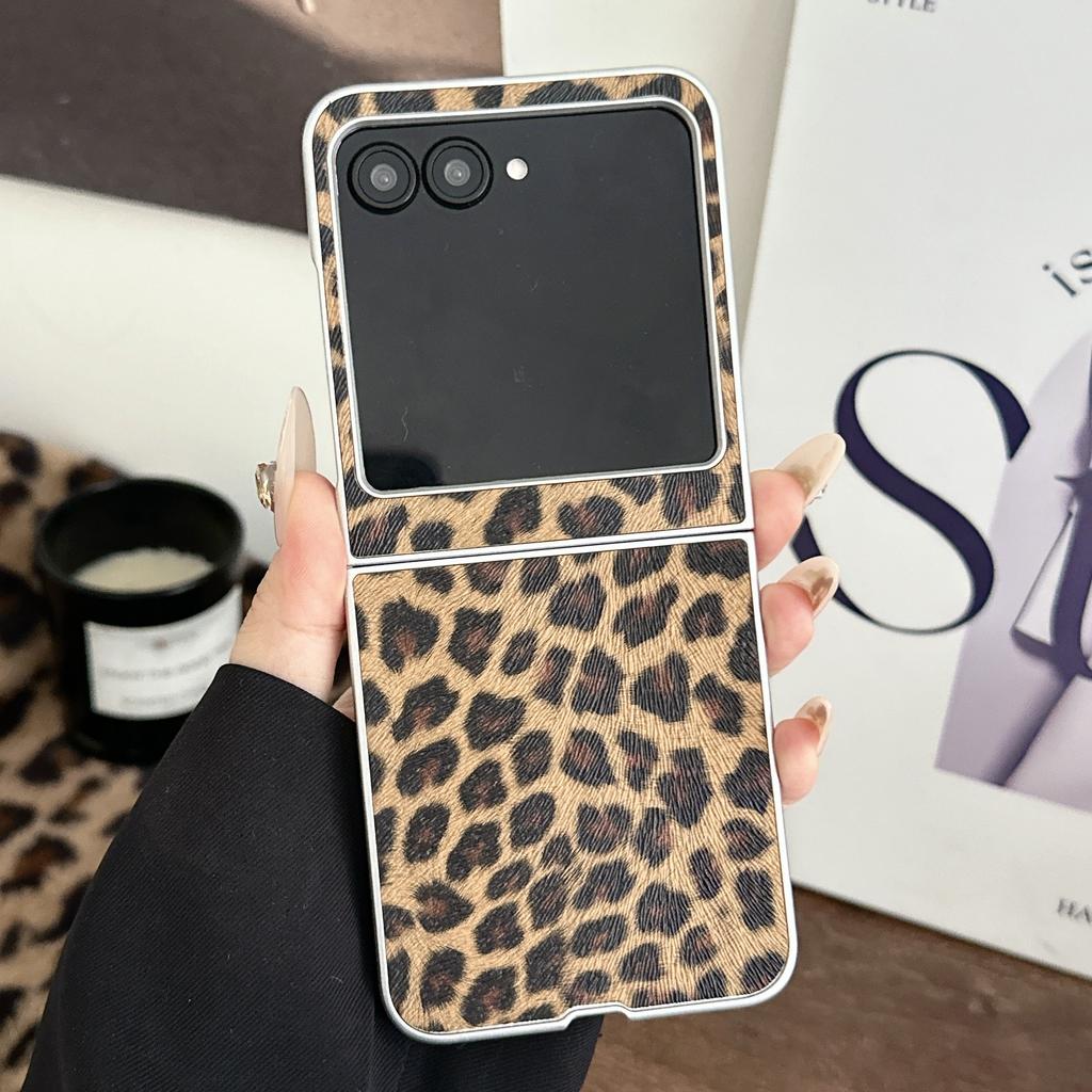 Applicable Motorazr11ultra Bow Mobile Phone Case Razr11 Leather Leopard Print Portable Rope Anti-drop Case Moisture