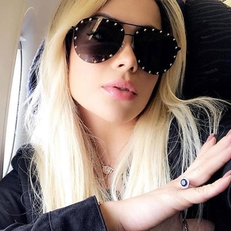 Vintage Fashion Oversized Pilot Sunglasses Women Men Luxury Brand Designer Travel Big Clear Metal Rivet Sun Glasses For Female