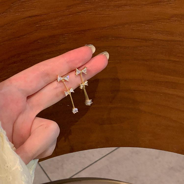 

Серьги с кисточками 2024: Трендовые высококлассные серьги-пусеты и клипсы класса люкс для женщин - Не требуется пирсинг.