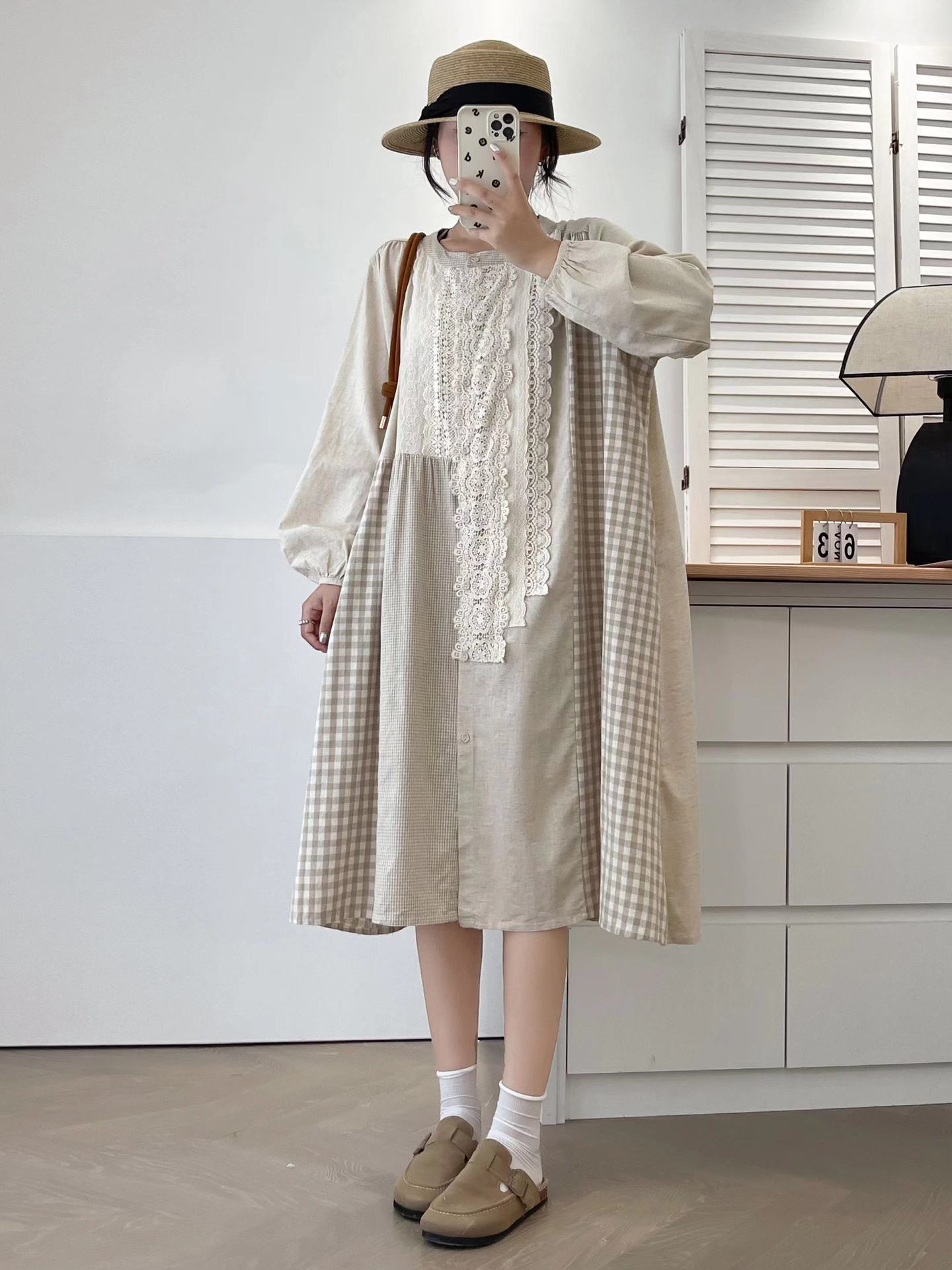 

Johnature Spring Patchwork Lace Patch Plaid Dress Spring Retro Casual Loose Full Sleeve Women Dresses One Size бежевий