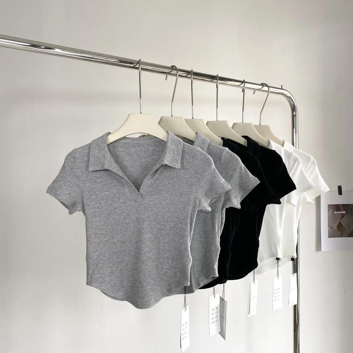 

Футболка поло с U-образным воротником, облегающая, лето 2024 г. для женщин – модный стиль с короткими рукавами S (60-80 jin) серый