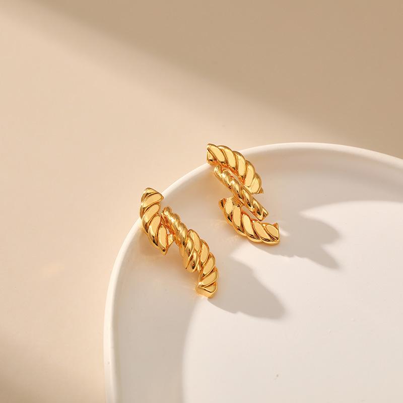 Twisted Chain Pendant Earrings Vintage French Gold Plated 18k Stud Earrings