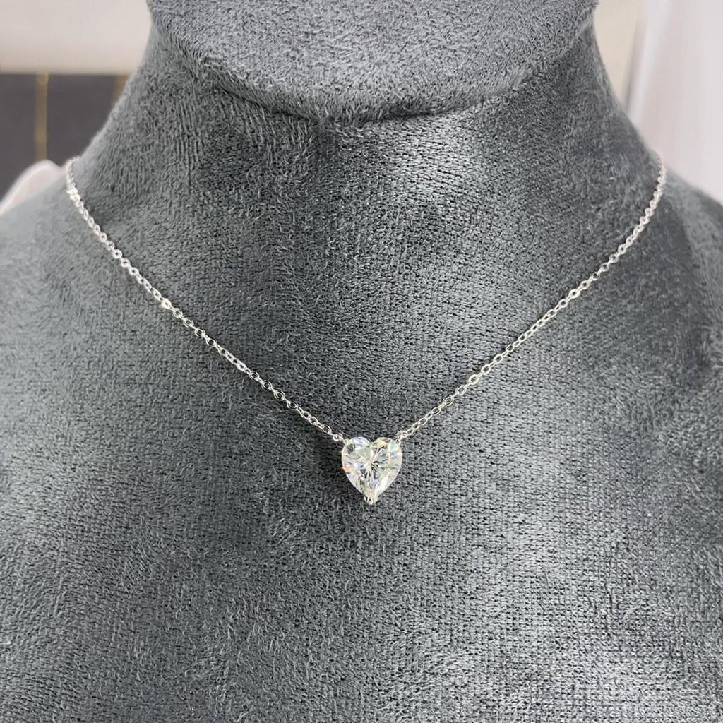8mm Heart-Shaped Moissanite Clavicle Chain in S925 Silver & 18K Gold