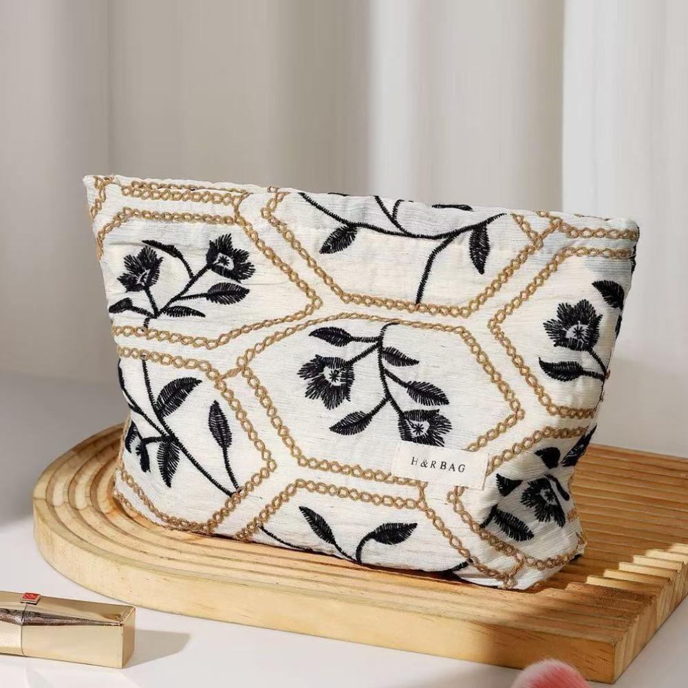 Flower Embroidery Clutch Makeup Bag Portable Large-Capacity Toiletry Bag Fresh Design Skincare Storage Bag Skincare Organization
