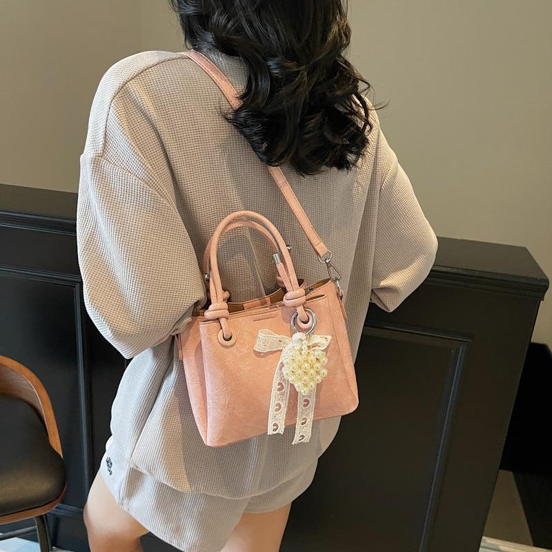 New Portable Bucket Bag Women's Casual Versatile Shoulder Messenger Bag