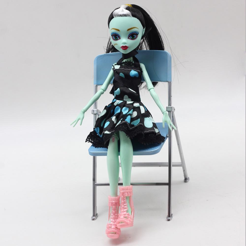 Elegante Monster High Puppe Harzmaterial Modische Spielzeugsammlung