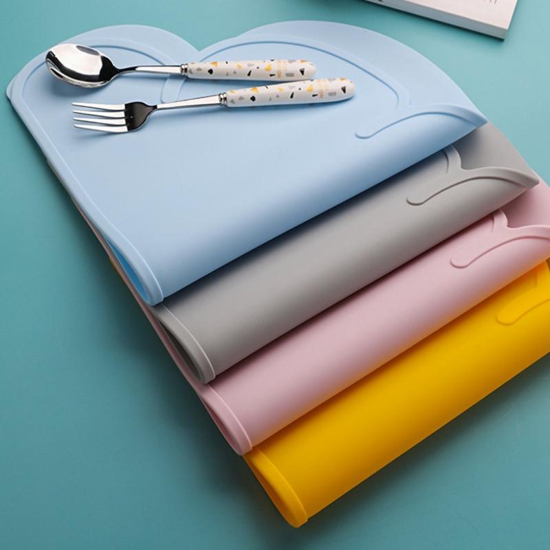 Silikonová podložka na stůl ve tvaru mráčku, prostírání, podložka pod dětský talíř z potravinářského silikonu, vodotěsná, tepelně izolační podložka, kuchyňský gadget, snadno čistitelná podložka