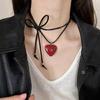 Fashionable Resin Heart Choker with Velvets Tie Adjustable Length Neckchain for Women Eye Catching Sweater Chain Jewelry