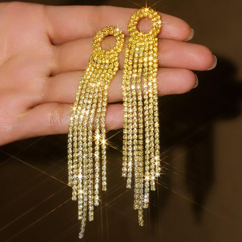 2PC Women's Fashion Claw Chain Series with rhinestone geometric fringe earrings, suitable for travel, parties, and holiday gifts