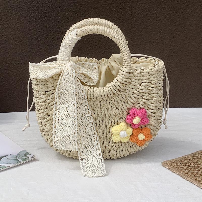 Summer woven bag women's niche design semi-round straw woven bag leisure vacation wind beach bag women's portable messenger bag