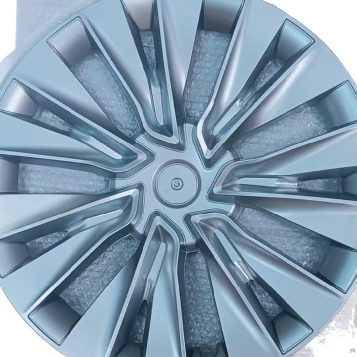 

19-дюймовый колпак ступицы Edge для Tesla Model Y: Подходит как для новых, так и для старых моделей