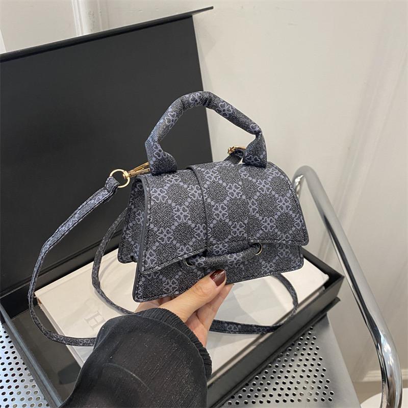 Stylish Mini Square Bag For Women With Unique Print And Trendy Street Style Design чёрный