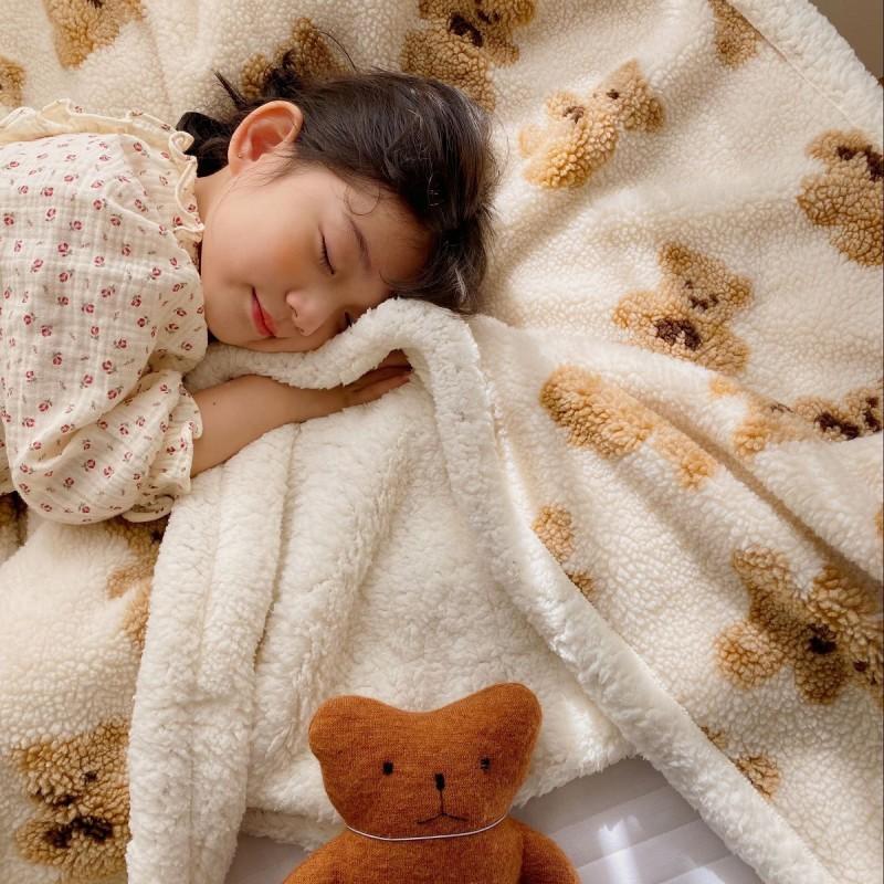Soft Plush Kids Blanket With Cartoon Bear Design - Warm Fleece Throw Nap Sofa Bed Use