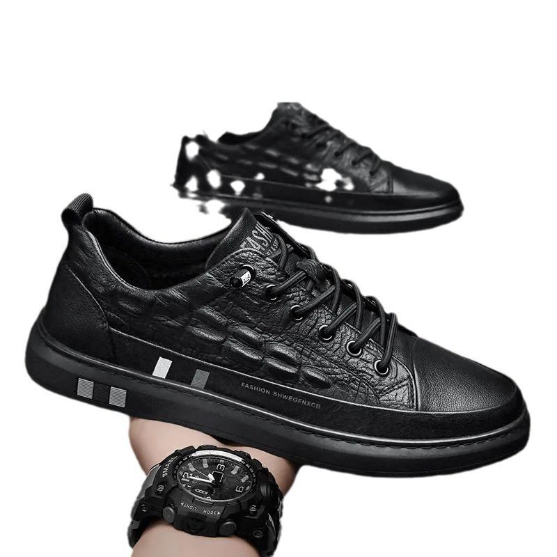 Shoes men's 2025 autumn new Korean version of trendy board shoes men's casual versatile leather shoes men's Internet celebrities white shoes men