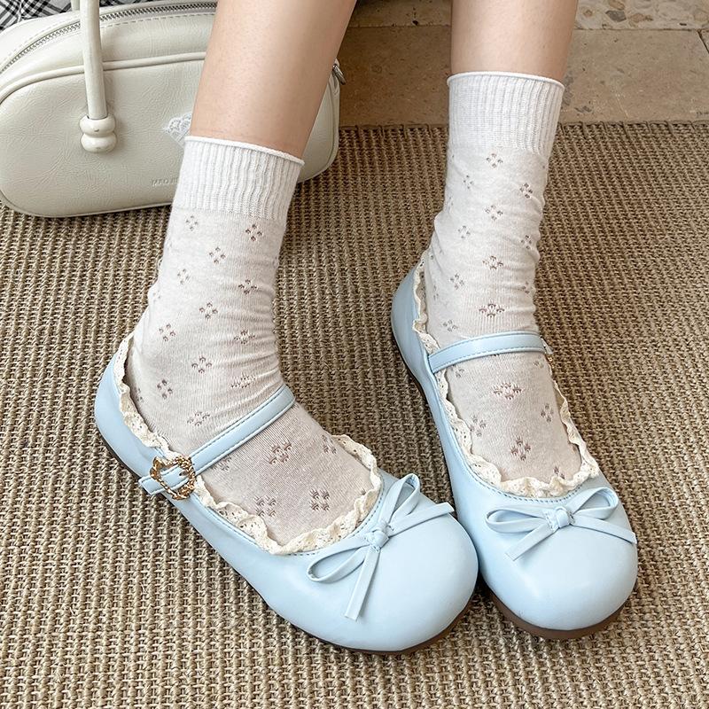 Retro lace bow flat-soled small leather shoes women's 2025 new spring and autumn skirt French soft-soled Mary Jane shoes