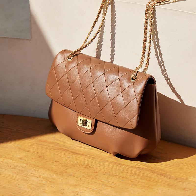 

Qiao Lady Bag Women 2025 New Chain Crossbody Bag Women Bag Autumn Winter Shoulder Bag Large Capacity Niche Cloud Bag Upper Width28CM*Lower Wid коричневый